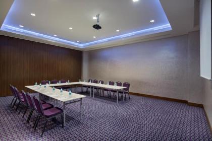 Hampton by Hilton Kayasehir - image 12