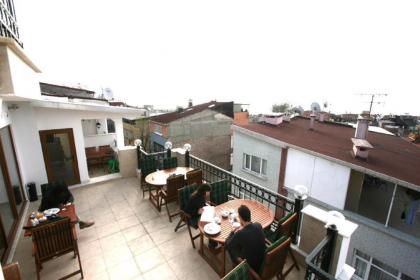 Grand Peninsula Hotel - image 18