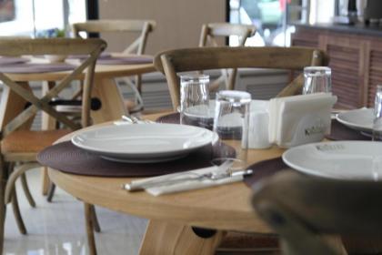 K Suites Hotel - image 13