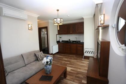 K Suites Hotel - image 19
