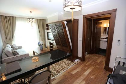 K Suites Hotel - image 20