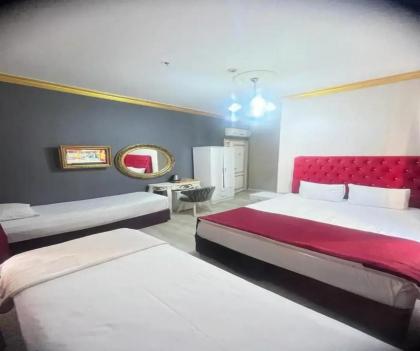 Old City Family Hotel - image 2