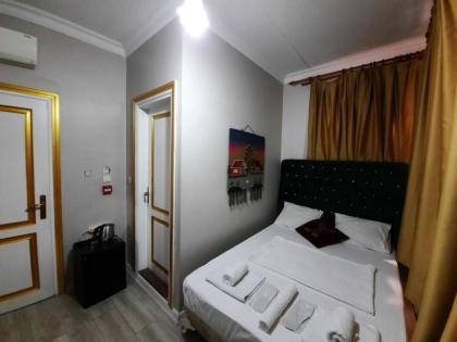 Old City Family Hotel - image 27