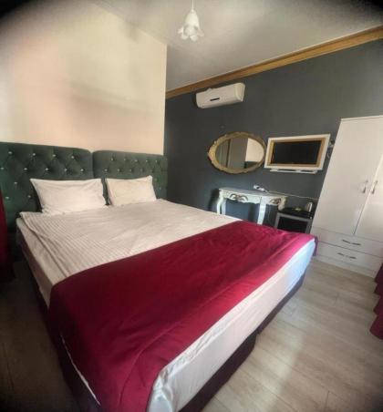 Old City Family Hotel - image 7