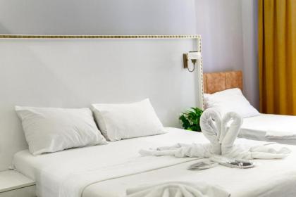 Dolce Vita Suite Hotel - image 17
