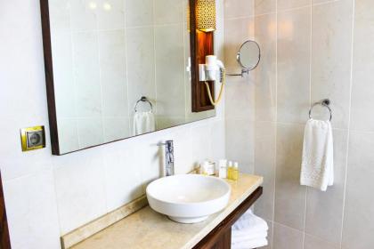 Midmar Hotel - image 11