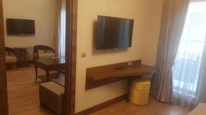 Manesol Boutique Galata - image 17