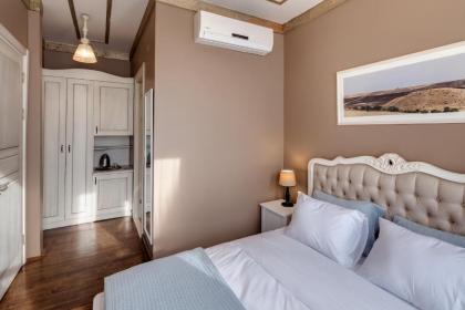 Loka Suites - image 12