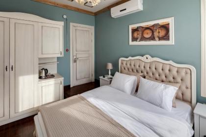 Loka Suites - image 15