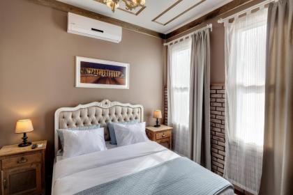 Loka Suites - image 19