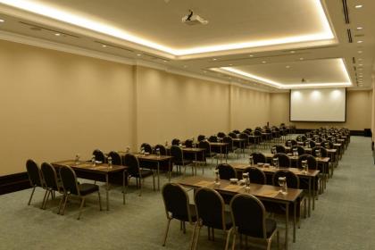 Isfanbul Holiday Home & Suites - image 13