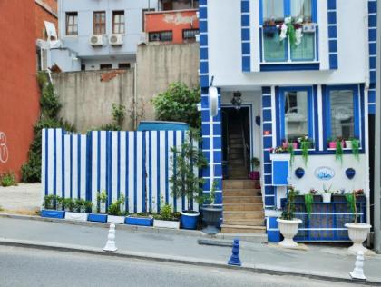 La Petite Maison Hotel - image 18
