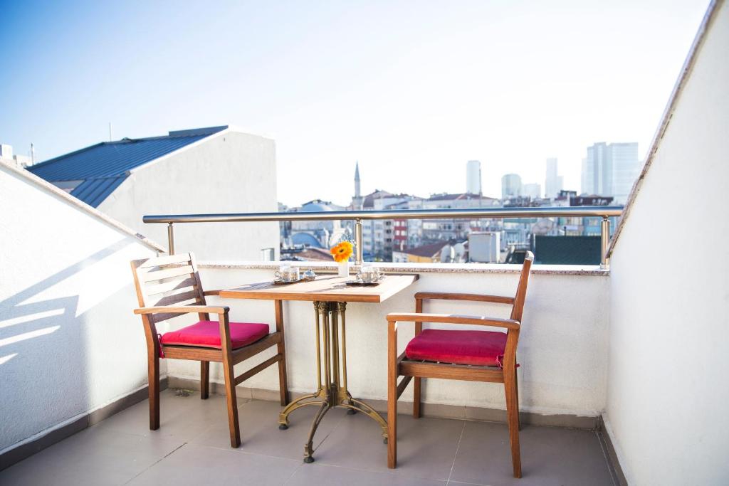 Grand Aras Hotel & Suites - image 3