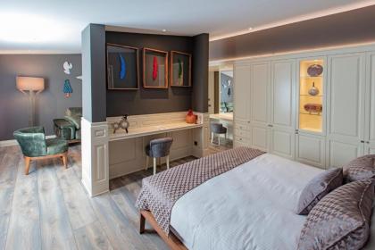 Hotel Miniature - image 13