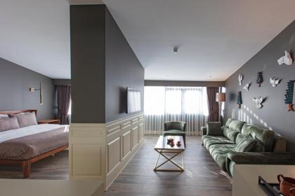 Hotel Miniature - image 15