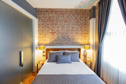 Hotel Miniature - image 17