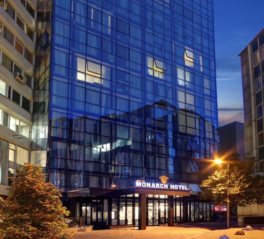 White Monarch Hotel - main image