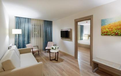 Rox Hotel Istanbul - image 10