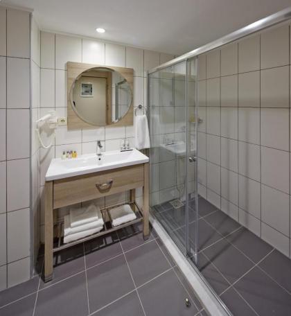 Rox Hotel Istanbul - image 11