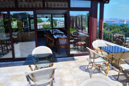 Hotel Alp Guesthouse - image 1