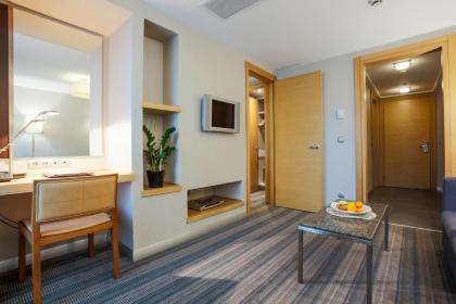 Housez Suites & Apartments Special Class - image 16