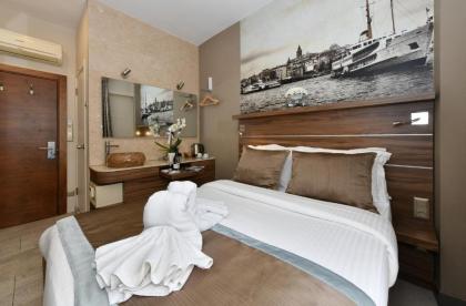 The Pera Hotel - image 6