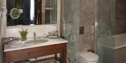 Crowne Plaza Istanbul Oryapark - image 3