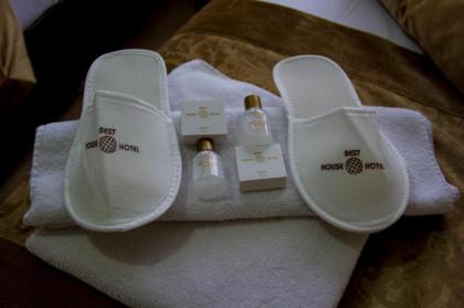 Best House Hotel - image 10