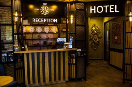 Best House Hotel - image 11