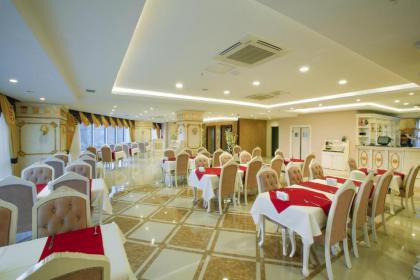 Reis Inn Hotel - image 11