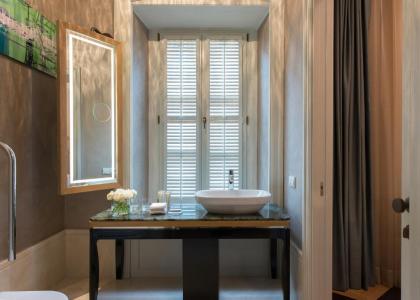 10 Karakoy Istanbul - image 9