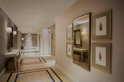 Lazzoni Hotel - image 13