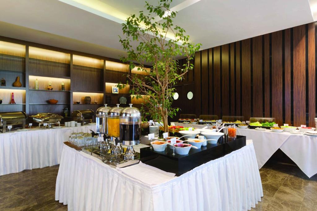 Ramada by Wyndham Istanbul Florya - image 2