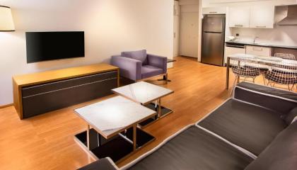 Nish Suites Atasehir - image 1