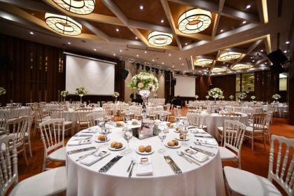 Movenpick Istanbul Hotel Golden Horn - image 2