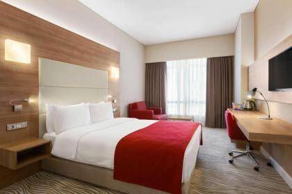 Ramada Encore Istanbul Kartal - image 11