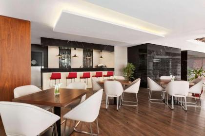 Ramada Encore Istanbul Kartal - image 18