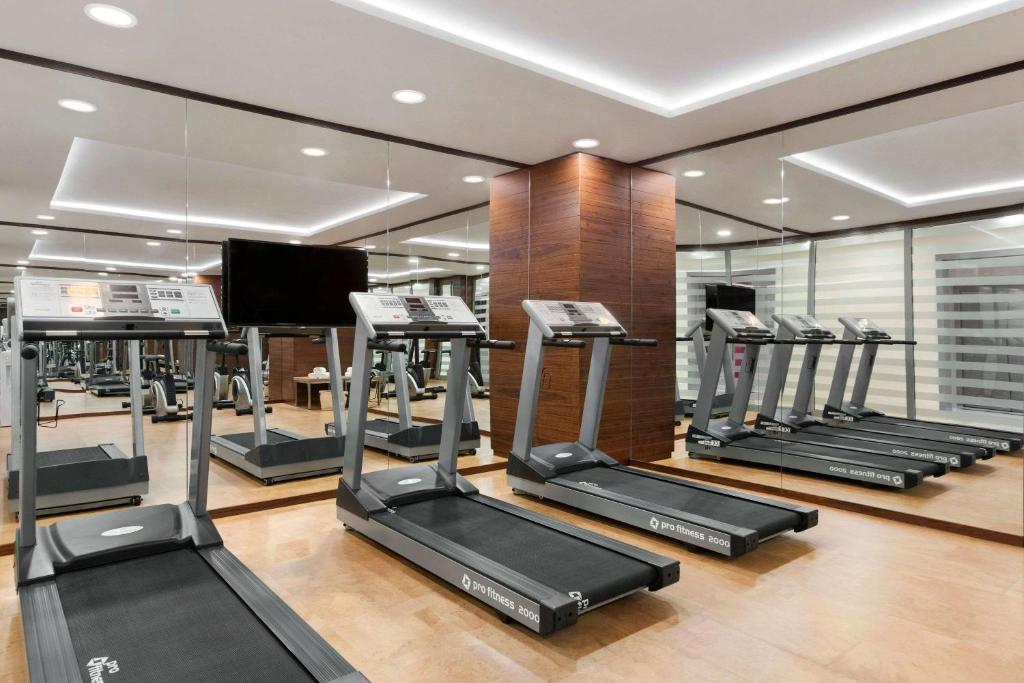Ramada Encore Istanbul Kartal - image 3