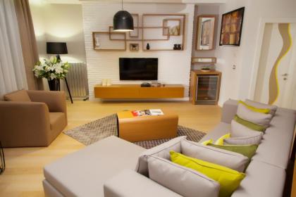 The Leos Residence - image 3