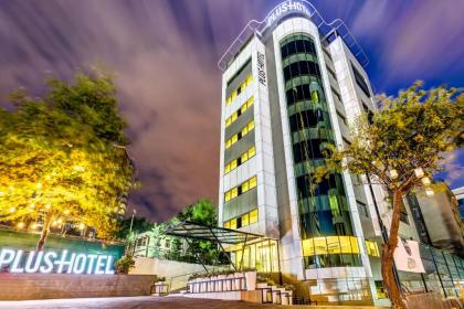 Plus Hotel Bostanci Atasehir - image 1