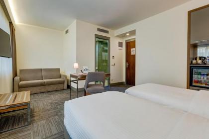 Plus Hotel Bostanci Atasehir - image 3