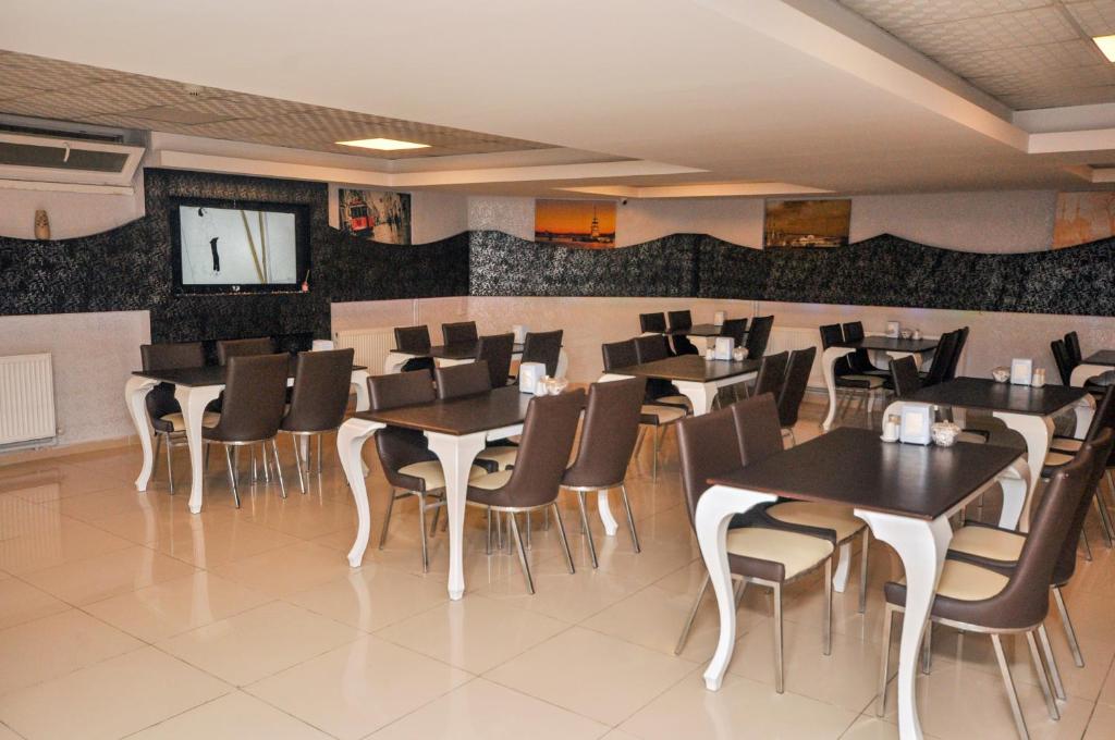 White Palace Hotel Istanbul - image 4