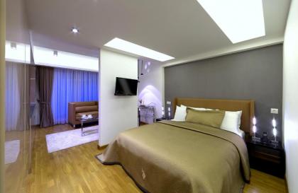 The Place Hotel - image 1