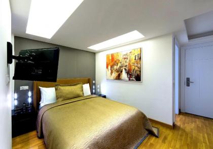 The Place Hotel - image 8
