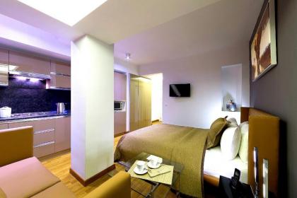 The Place Hotel - image 9