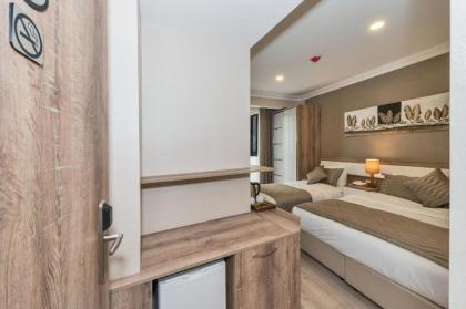 Alphonse Hotel - image 4