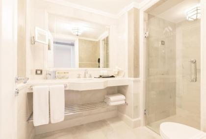 Metropolitan Hotels Taksim - image 7