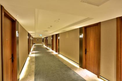 Dosso Dossi Hotels Downtown - image 10