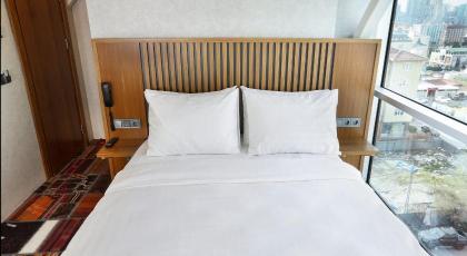 Discovery Hotel - image 16