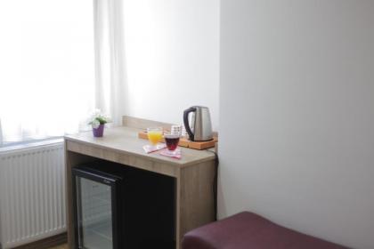 Rozza Hotel - image 24